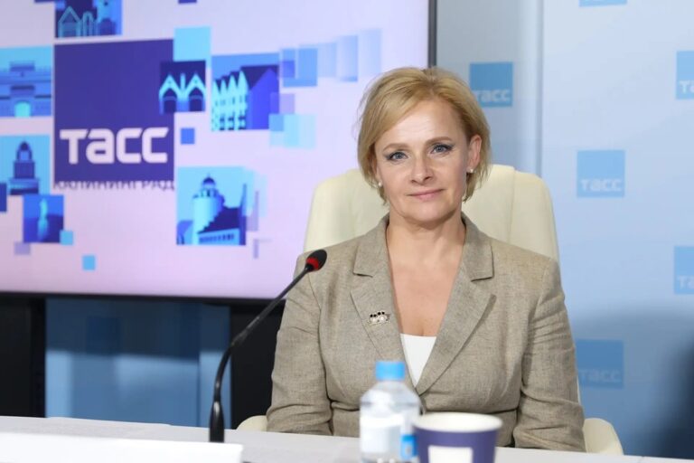 Анжелика Майстер.